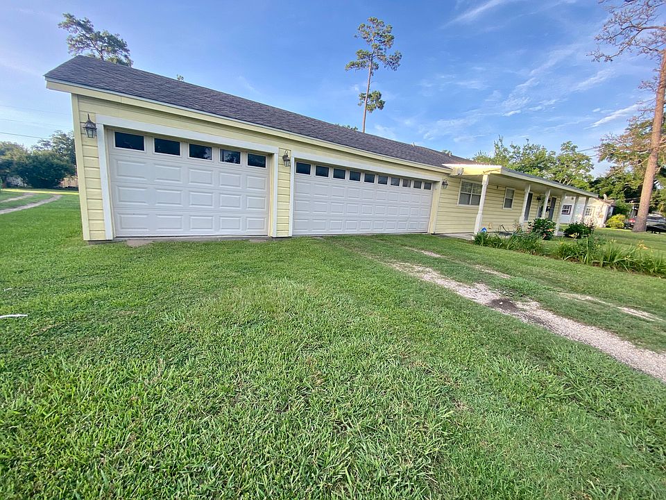 1st image of 2450 Primrose St