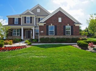 58725 Peters Barn Dr, South Lyon, MI 48178