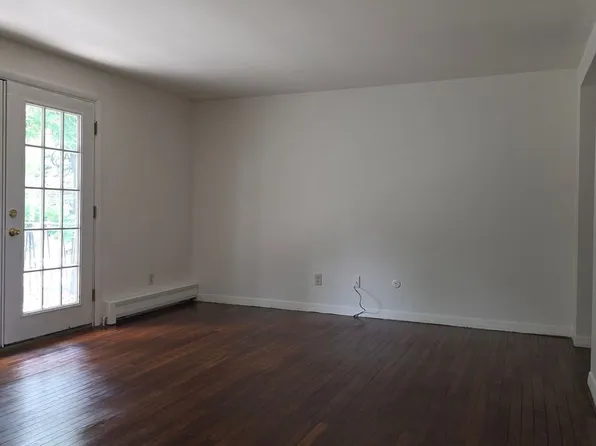 519 W Water St, Elmira, NY