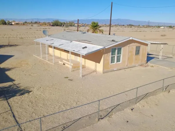 1192 Potrero Pl, Thermal, CA 92274