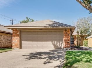 6705 Driffield Cir W, North Richland Hills, TX 76182