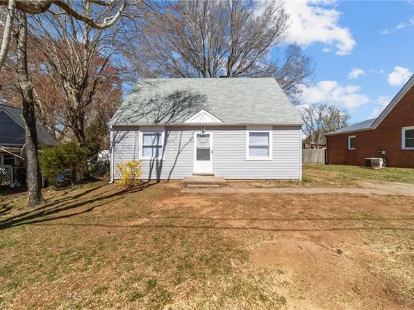 1123 Louise Rd, Winston Salem, NC 27107