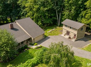 10 Anna Drive, Oxford, CT 06478