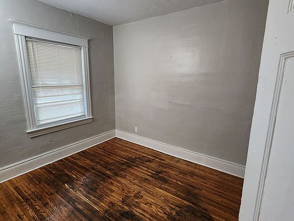 5th image of 15-17 Sawyer St #Up