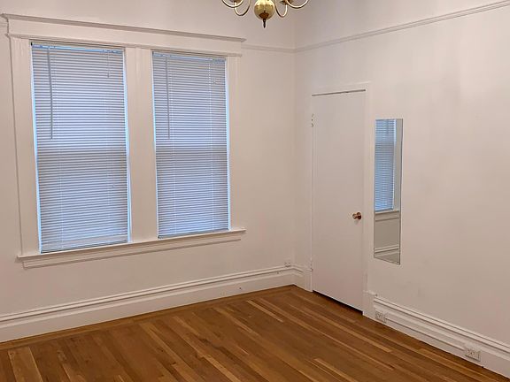 5th image of 2635 Hyde St