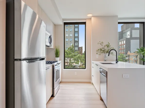 153-10 88th Avenue image 8 of 44