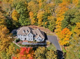 402 Fox Hopyard Rd, East Haddam, CT 06423