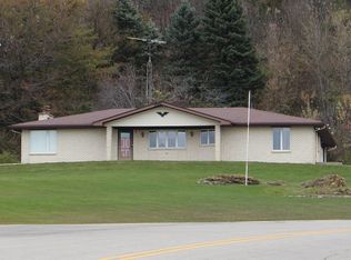 29978 Cth B, Platteville, WI 53818