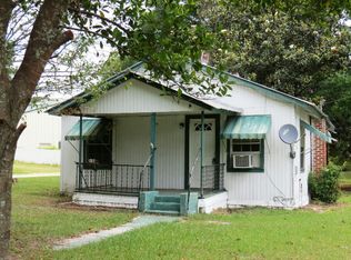 813 Blackburn Ave, Live Oak, FL 32064