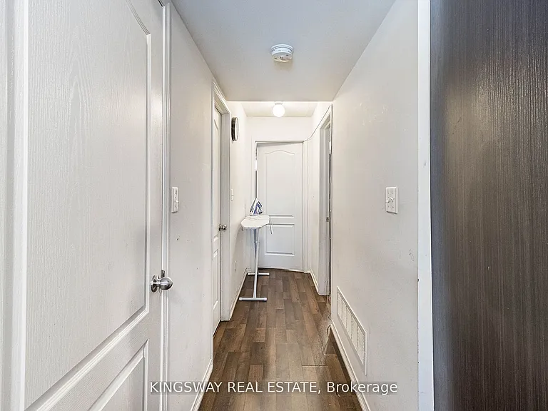 2480 Post Rd #32 — Photo 10