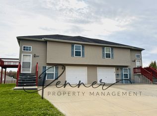 1317 NW Willow Dr, Grain Valley, MO 64029