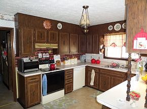 3rd image of 578 Warren Dr