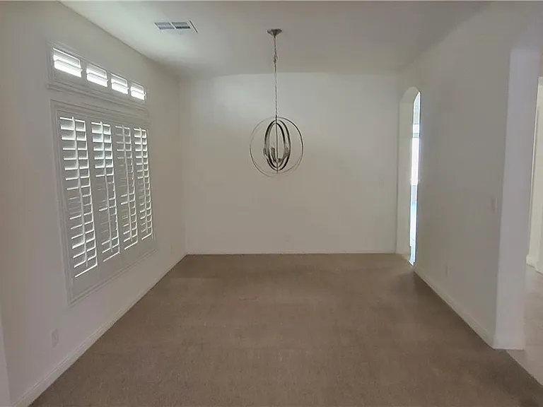 5862 W Haleh Ave — Photo 3