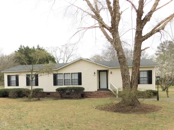 7561 Crestline Road, Laurinburg, NC 28352