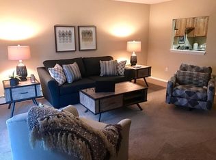 311 Greenwich Ave APT D124, Warwick, RI 02886