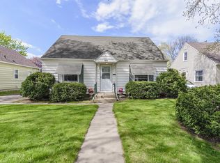 2806 Hoard St, Madison, WI 53704