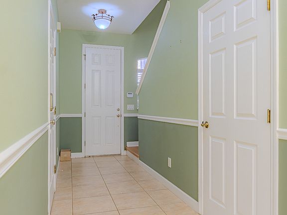 4th image of 304 Coral Beach Cir