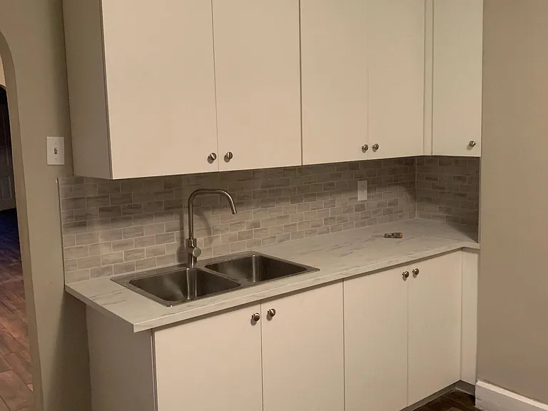3547 S Union Ave #2 — Photo 3