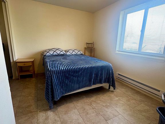 5th image of 1823 Pearce St