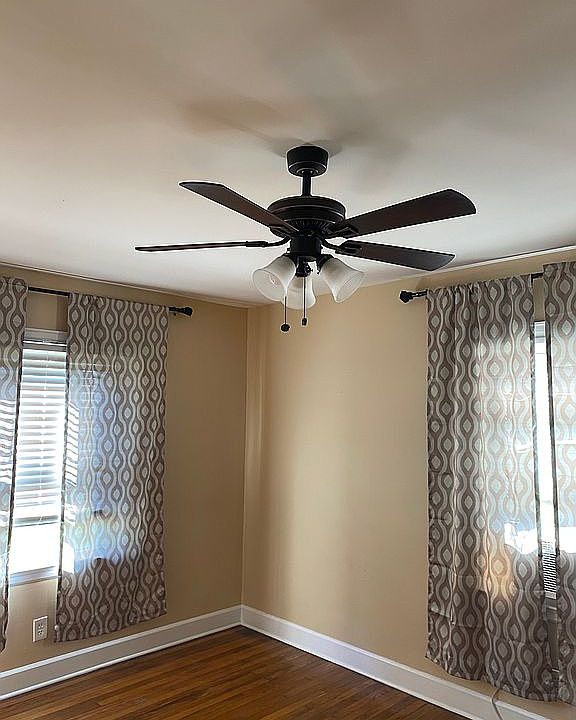1st image of 803 Oak Hill Dr APT 1