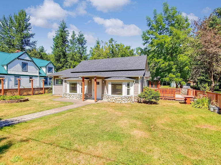 33732 SE Hudson Rd — Photo 2