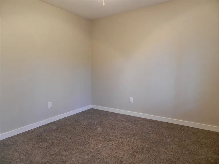 1516 W Tharpe St — Photo 16