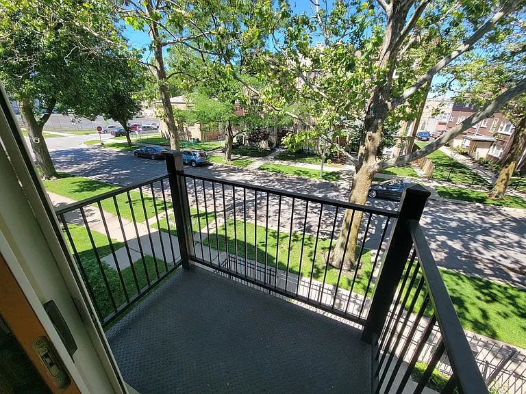 7411 N Claremont Ave #2W — Photo 13
