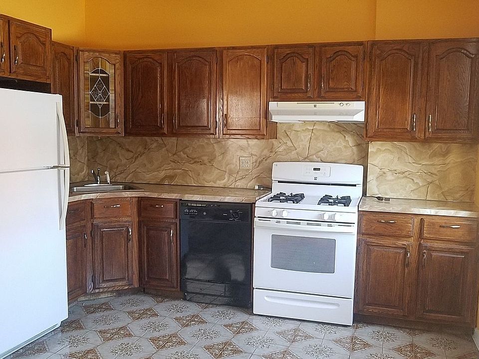 1st image of 25-83 44th St #3