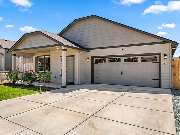 2nd image of 3610 Carlin Dr