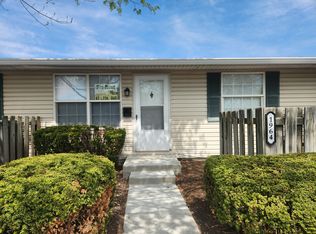 1964 Willoway Ct N #1964, Columbus, OH 43220