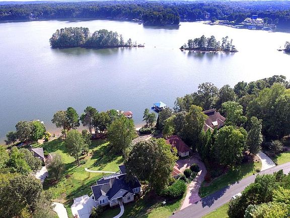 4th image of 183 High Lake Dr