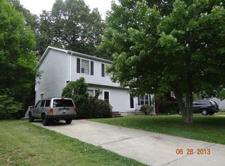 159 Dartmouth Dr, Groton, CT 06355