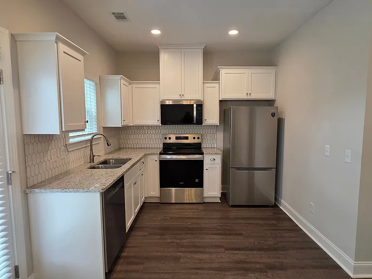 57 Oakmont Dr — Photo 5