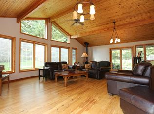 1910 Moline Cir, Excelsior, MN 55331