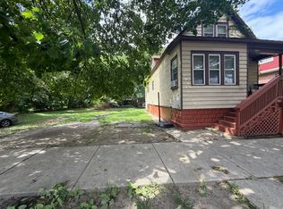 8218 S Manistee Ave, Chicago, IL 60617