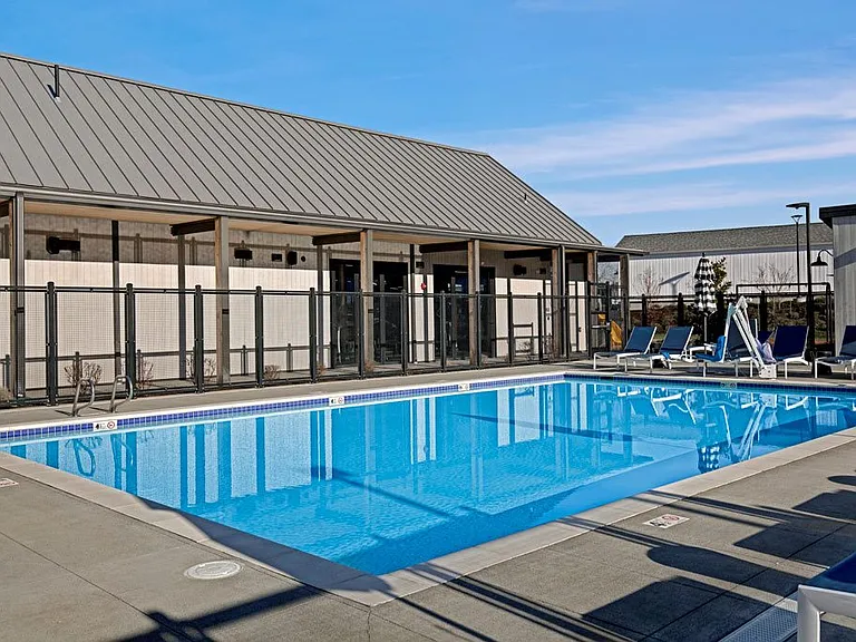 Martingale Apartments — Photo 4