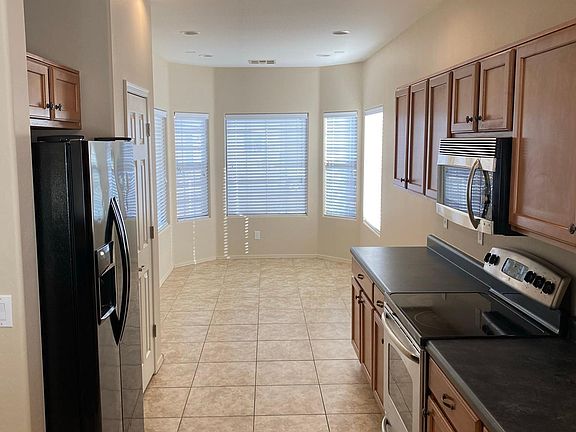 3rd image of 237 W Kona Dr