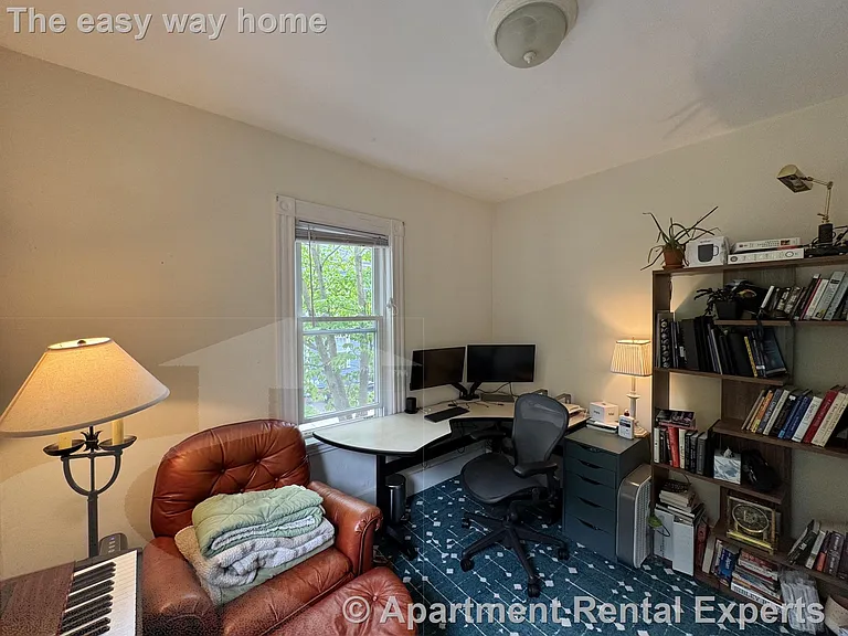 33 Belmont St — Photo 9