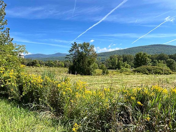 2nd image of 3210 West Creek Road