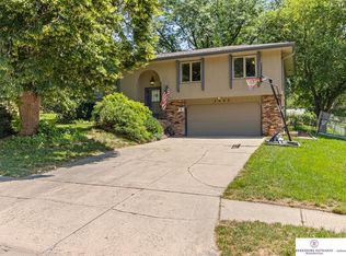 1421 S 167th St, Omaha, NE 68130