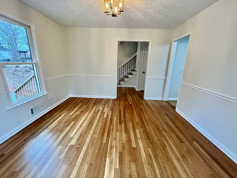 1469 Cheyenne Ct — Photo 7