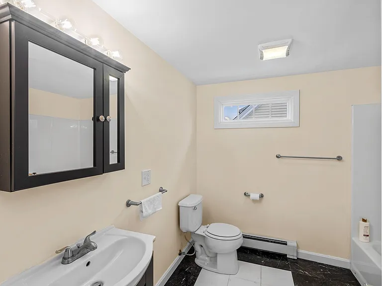 11 Siegel St #1-2 — Photo 19