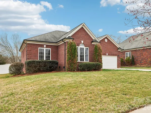 305 Wendover Dr #82, Locust, NC 28097