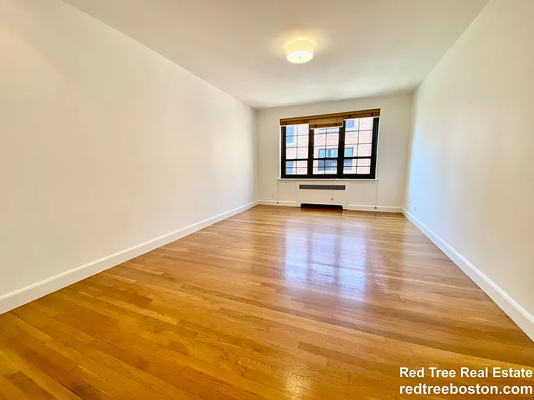 327 Tappan St #3 — Photo 3