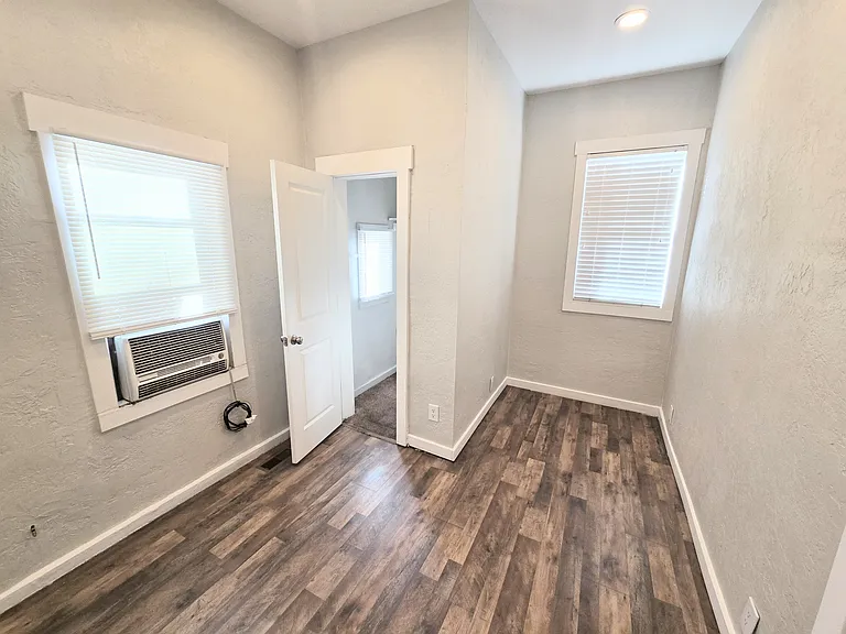 833 S Edison St — Photo 10