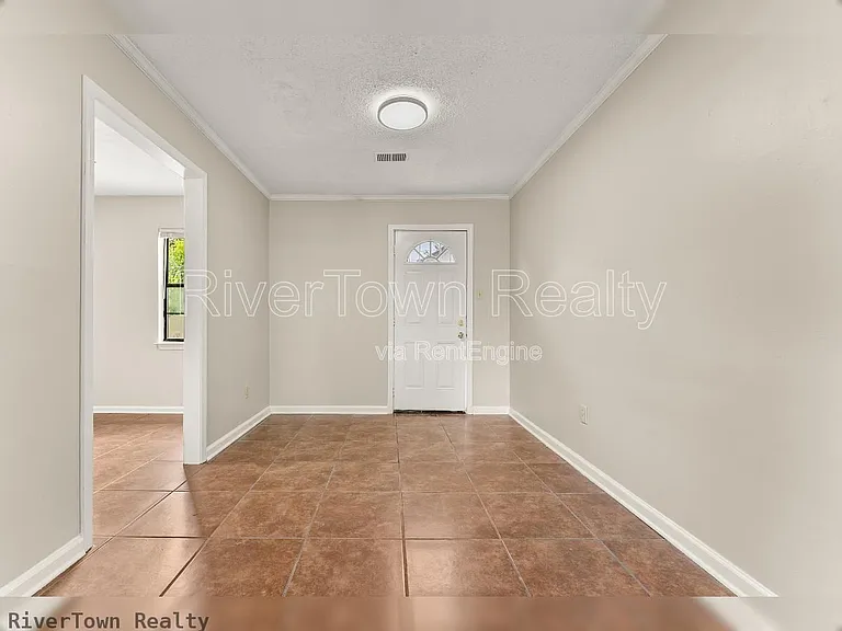 4585 Berrypick Ln S — Photo 14