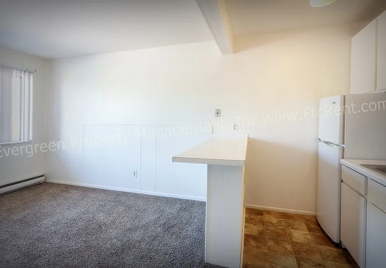 2008 W Plum St — Photo 12