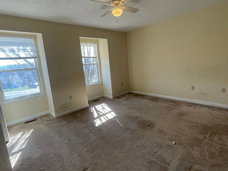 134 Holly Hill St — Photo 5