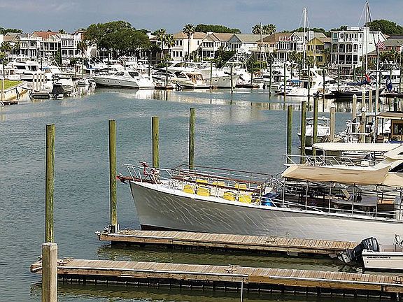 2nd image of 504 Yacht Harbor Ct