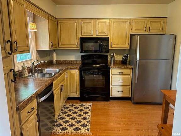 5th image of 1419 W Kingsway Dr